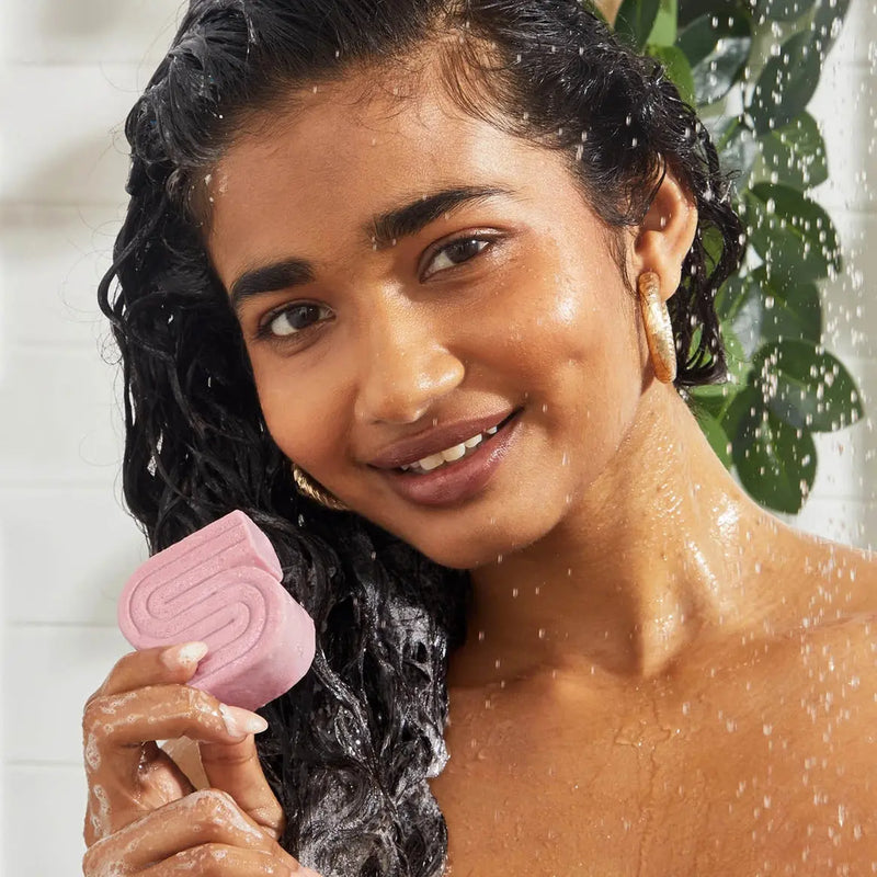 Kitsch Smoothing Castor Oil Nourishing Shampoo & Conditioner Bar Set