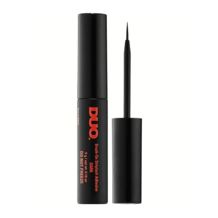 DUO Brush On Striplash Adhesive Dark with Vitamins