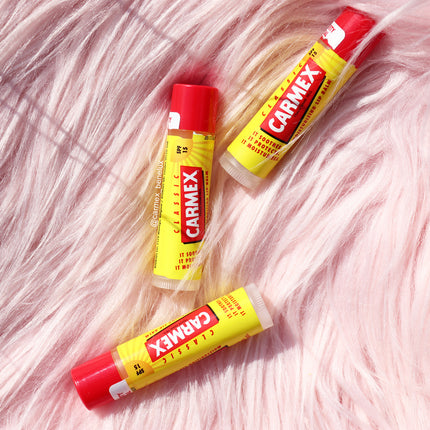 Carmex Moisturizing Lip Balm Classic Stick SPF15