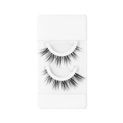 W7 Cosmetics Pre Glued Lashes Enchanting